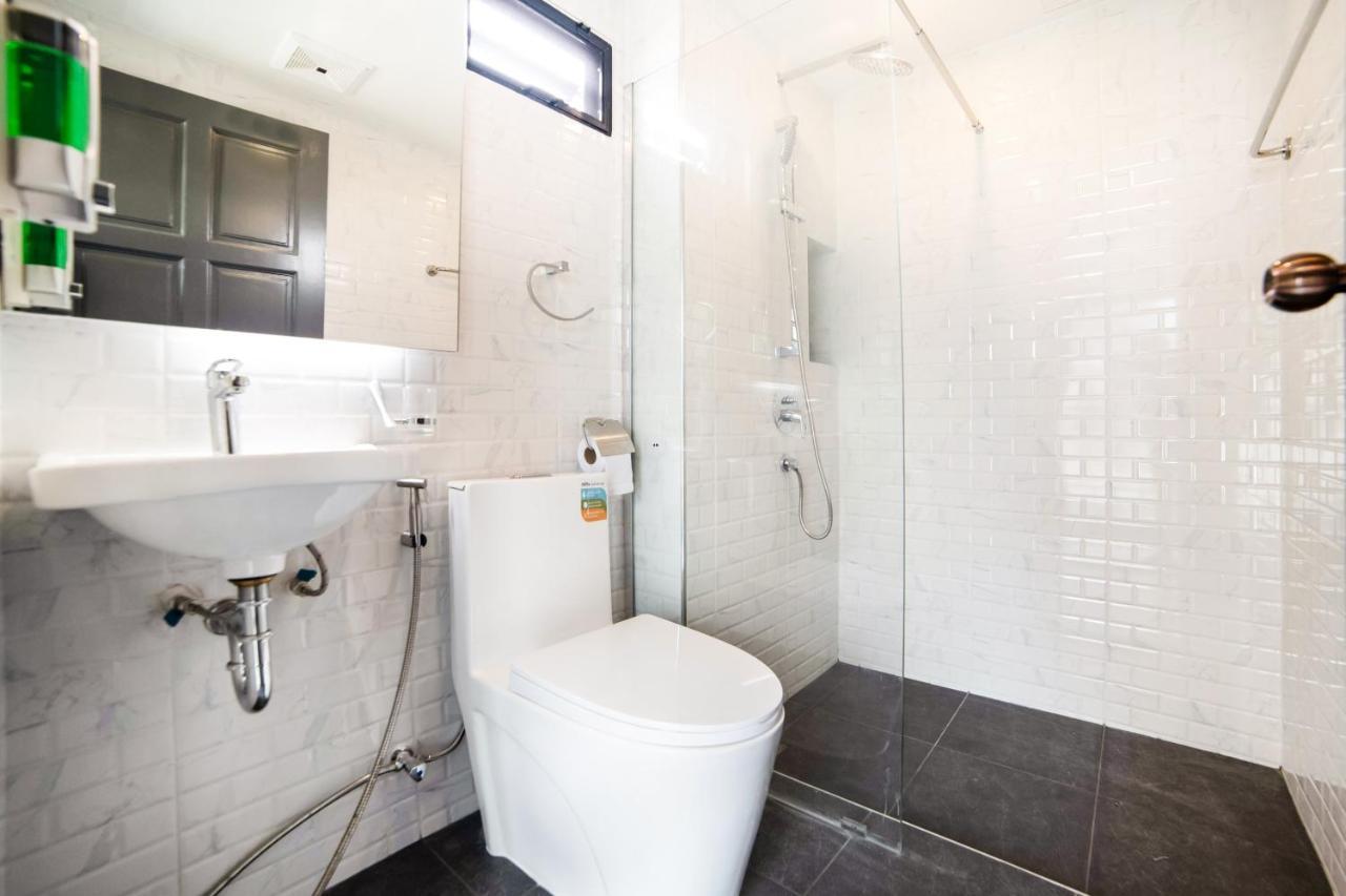 Roomquest Sukhumvit36 Bts Thonglor Bangkok Exterior foto